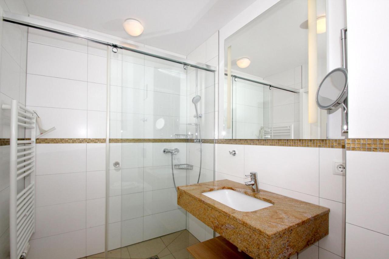 Strandnahe Fewo Mit Terrasse, Gratis Nutzung Vom Ahoi Erlebnisbad Und Sauna In Sellin - Rex Rugia Fewo 29-1 洛布 外观 照片